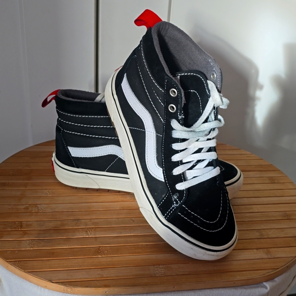 Vans MTE - Like New